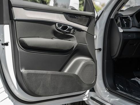 New 2026 Volvo XC90 B6 Ultra w/ Protection Package Premier AWD/4WD image 38