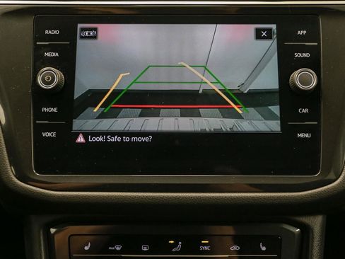 Certified 2023 Volkswagen Tiguan SE image 31