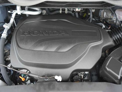 Used 2026 Honda Odyssey Elite image 9