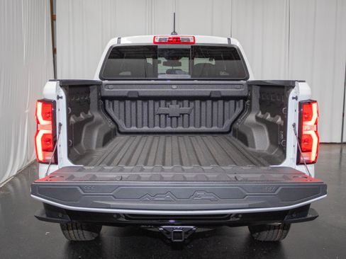 New 2026 Chevrolet Colorado Z71 w/ Technology Package AWD/4WD image 4