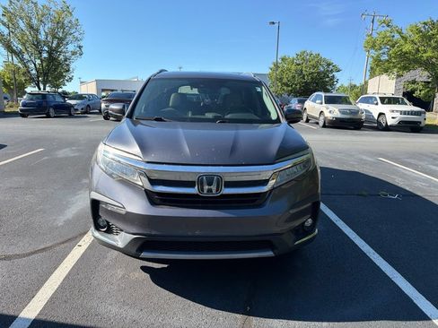 Used 2020 Honda Pilot Touring image 2