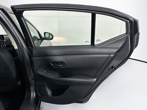 Used 2024 Nissan Sentra SV image 27