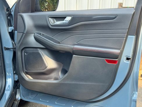 Used 2023 Ford Escape ST-Line w/ Tech Pack #1 FWD image 40
