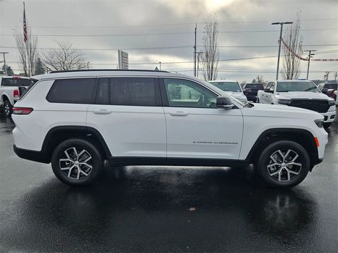 New 2025 Jeep Grand Cherokee L Limited w/ Trailer Tow Package image 7