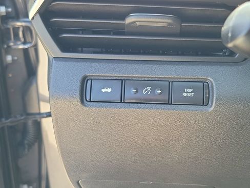 Used 2025 Nissan Altima 2.5 S FWD image 20