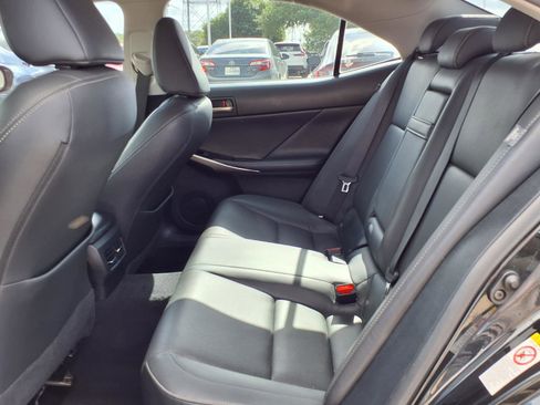 Used 2018 Lexus IS 300 w/ Premium Package RWD image 17