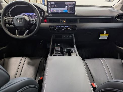 New 2026 Honda Pilot Touring image 12