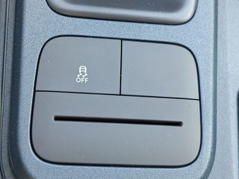 New 2025 Ford Maverick XL image 23