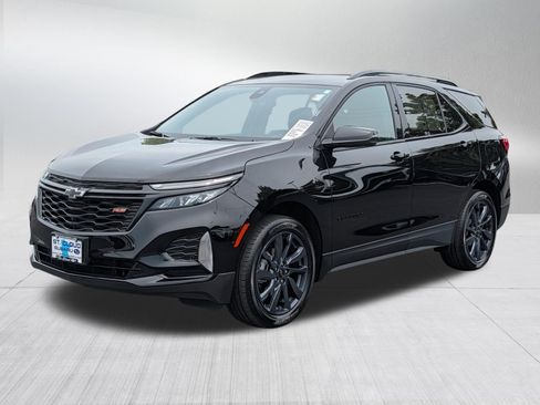 Used 2024 Chevrolet Equinox RS AWD/4WD image 3