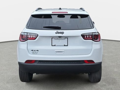 New 2026 Jeep Compass Latitude image 6
