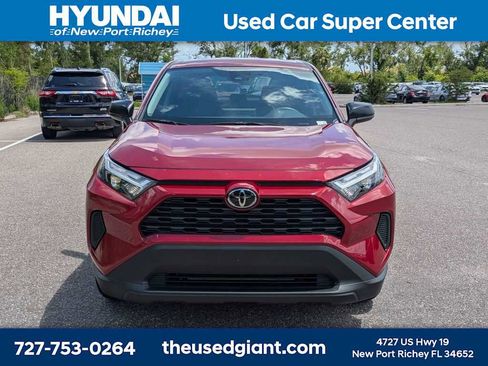 Used 2025 Toyota RAV4 LE FWD image 8