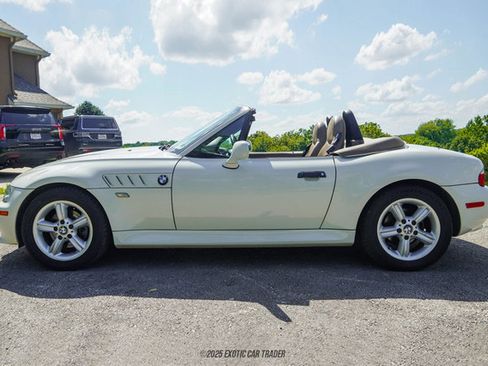 Used 2000 BMW Z3 2.5i image 3