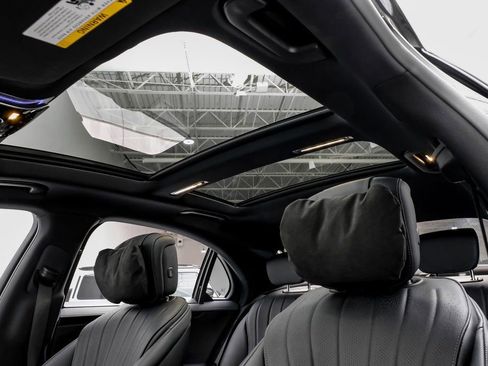 Used 2023 Mercedes-Benz S 580 4MATIC Sedan w/ AMG Line image 9