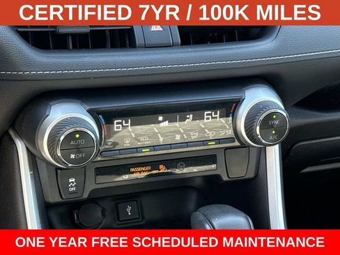 Used 2021 Toyota RAV4 XLE AWD/4WD image 21