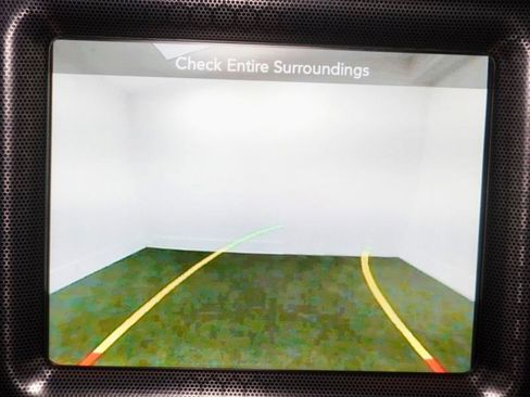 Used 2015 Dodge Challenger SXT Plus w/ Premium Sound Group image 15