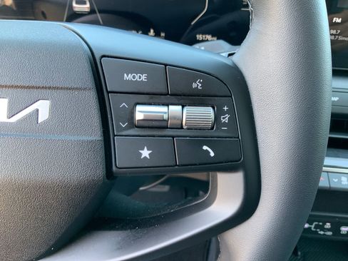 Used 2025 Kia K4 EX FWD image 21