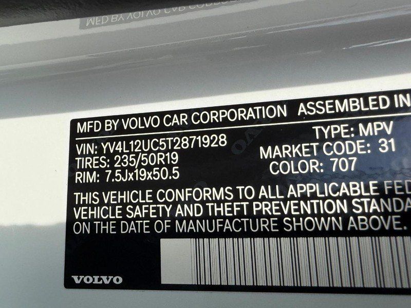 New 2026 Volvo XC40 B5 Plus w/ Climate Package AWD/4WD image 16