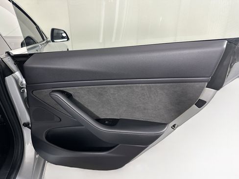 Used 2018 Tesla Model 3 Long Range image 30