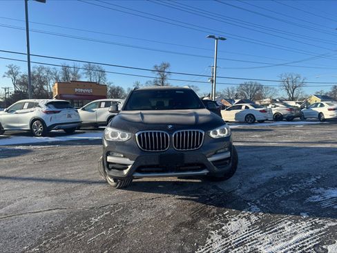 Used 2019 BMW X3 xDrive30i w/ Premium Package image 2