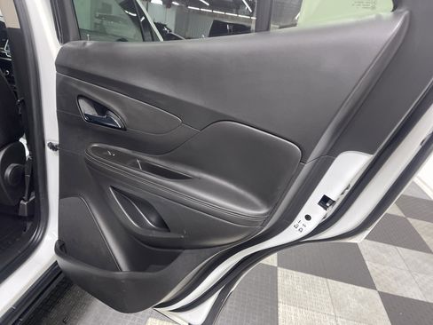 Used 2017 Buick Encore Preferred AWD/4WD image 19