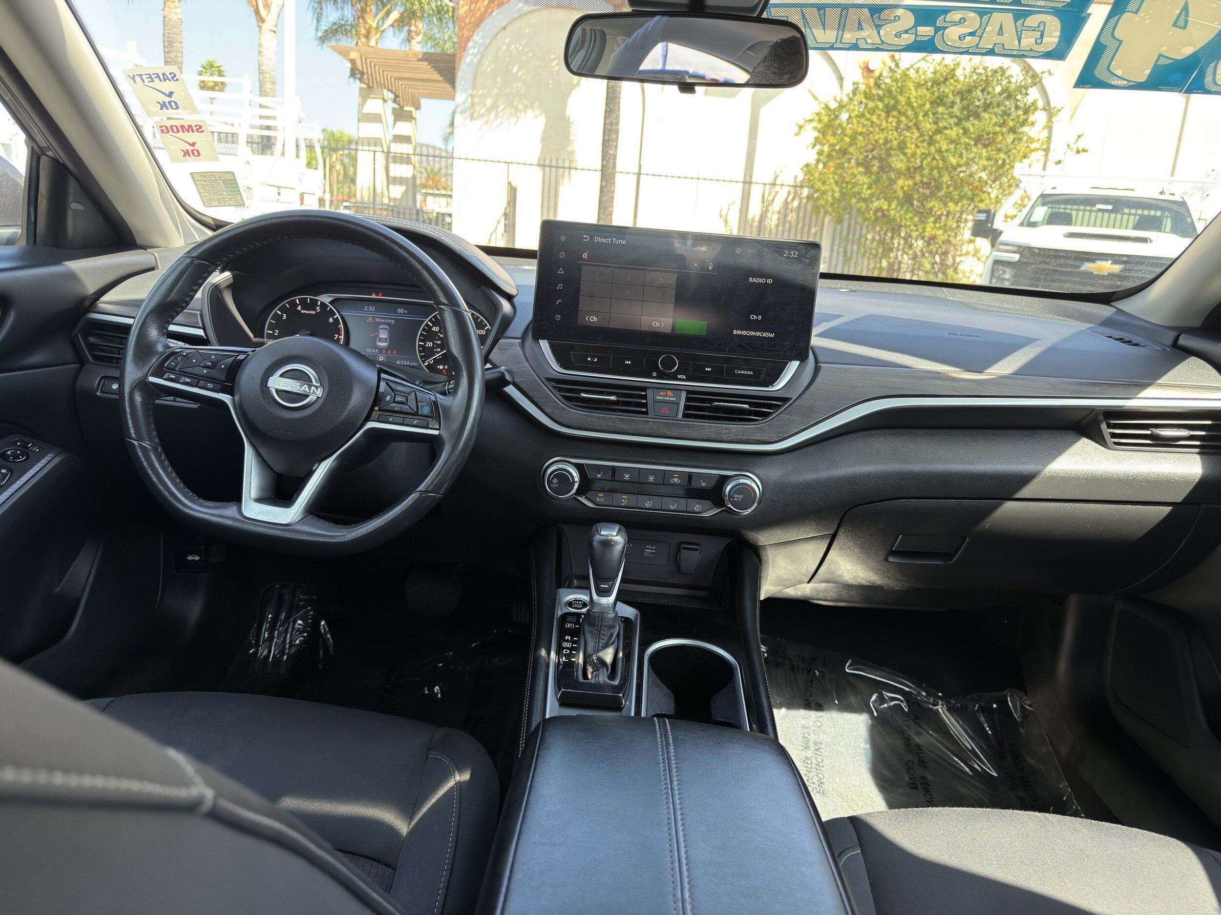 Used 2024 Nissan Altima 2.5 SV w/ SV Premium Package FWD image 19