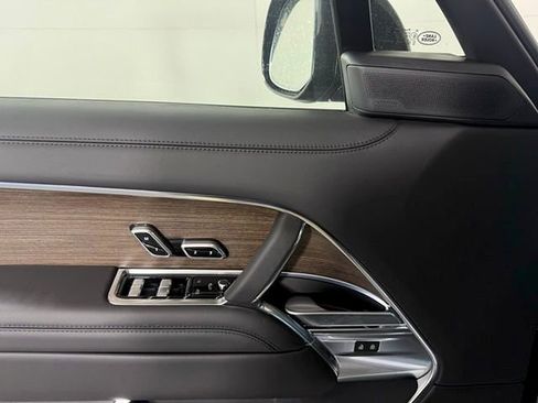 New 2026 Land Rover Range Rover SE image 26