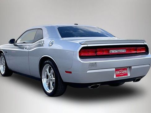 Used 2010 Dodge Challenger R/T image 4