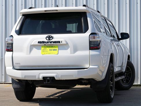 Used 2021 Toyota 4Runner SR5 image 5