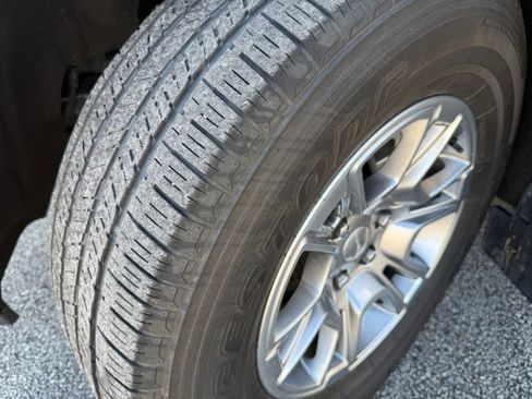 Used 2024 Jeep Wagoneer 4WD image 9
