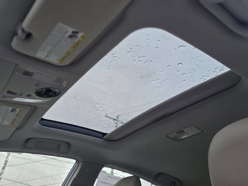 Used 2010 Toyota Prius Five image 15