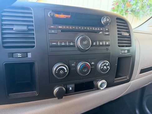 Used 2009 Chevrolet Silverado 1500 LS image 16