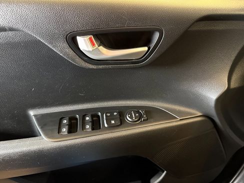 Used 2022 Kia Rio LX image 18