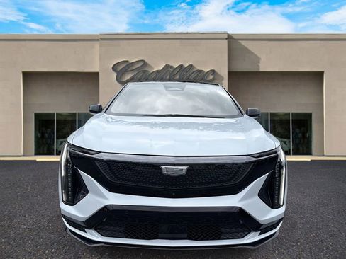 New 2026 Cadillac Optiq V image 8