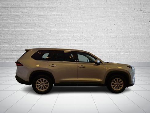 Certified 2025 Toyota Grand Highlander AWD image 7