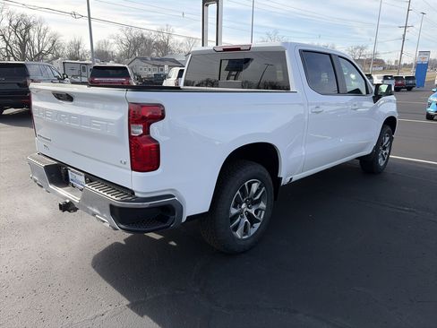 New 2026 Chevrolet Silverado 1500 LT image 3