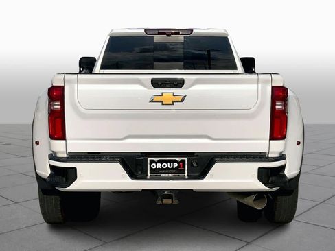 Used 2024 Chevrolet Silverado 3500 High Country image 4
