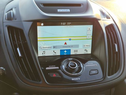 Used 2018 Ford Escape Titanium w/ Ford Safe & Smart Package AWD/4WD image 27