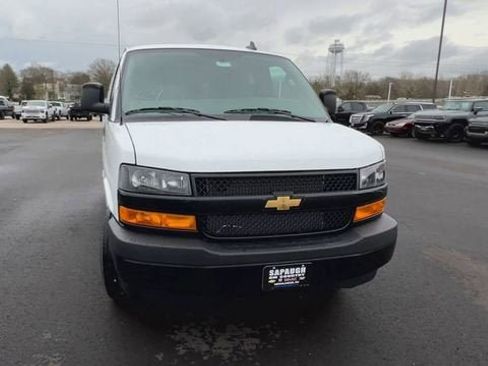 New 2026 Chevrolet Express 3500 LS RWD image 3