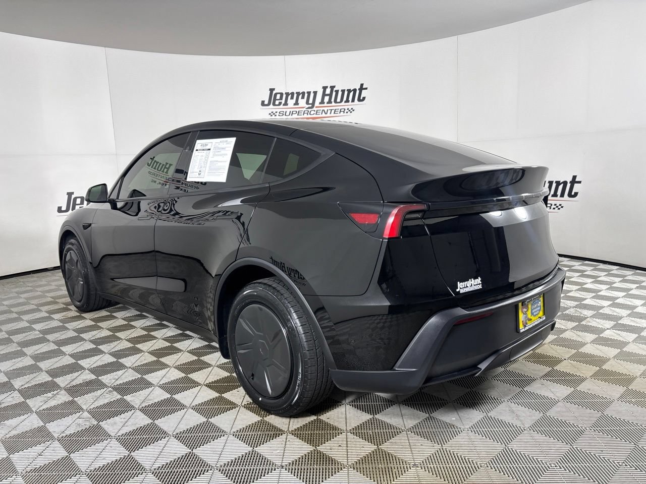 Used 2026 Tesla Model Y 2WD image 6