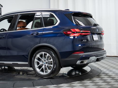 New 2026 BMW X5 xDrive50e image 29