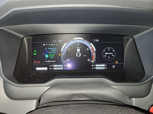 New 2026 Toyota Tundra Platinum w/ TRD Off-Road Package image 31