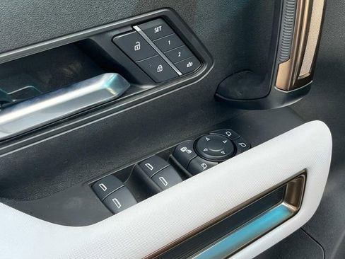 New 2025 GMC Hummer EV 2X image 21