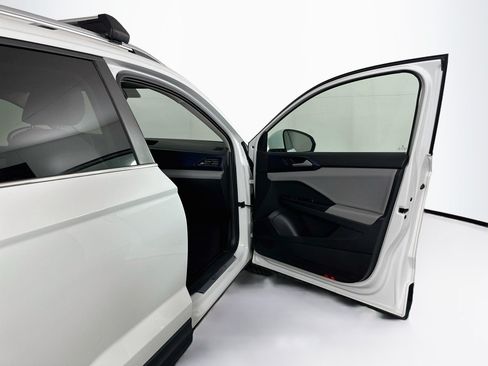 Used 2022 Volkswagen Taos SE AWD/4WD image 30
