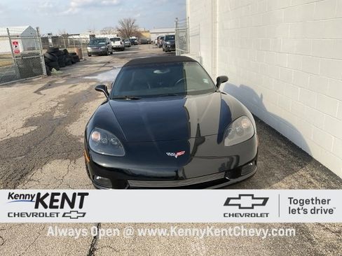 Used 2009 Chevrolet Corvette Convertible w/ Preferred Equipment Group image 4