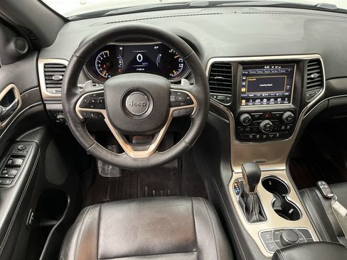 Used 2017 Jeep Grand Cherokee Limited w/ Trailer Tow Group IV image 12