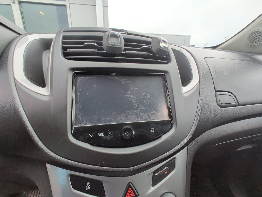 Used 2016 Chevrolet Trax LT w/ LT Convenience Package FWD image 8
