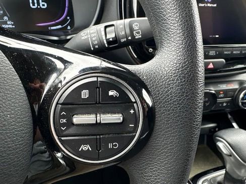 Certified 2025 Kia Soul S FWD image 17
