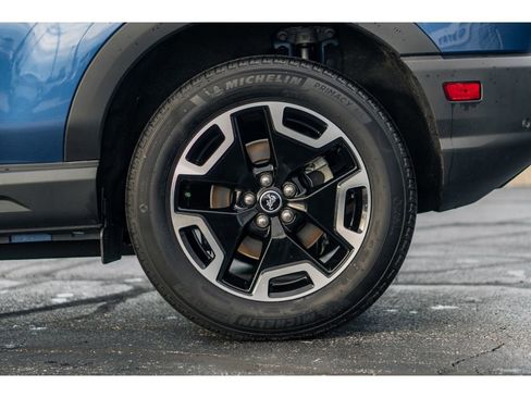 Used 2024 Ford Bronco Sport Outer Banks image 5