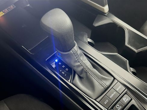 Used 2025 Toyota Camry LE image 25