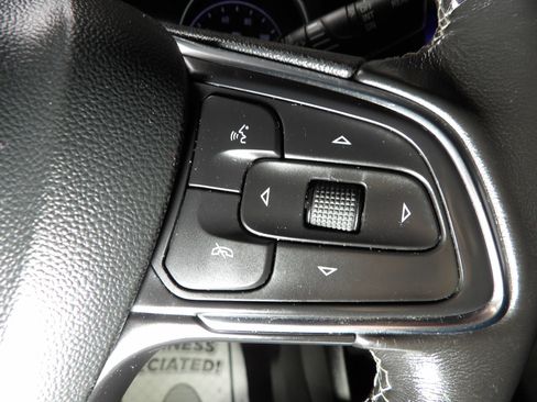 Used 2020 Buick Encore GX Select image 19